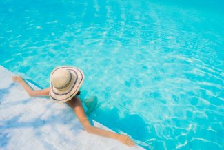 Prevenir y eliminar las algas de la piscina