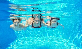 Cambiar una piscina de cloro a sal
